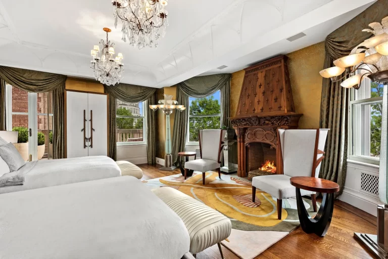 25 Riverside Drive New York, New York, 10023, United States.