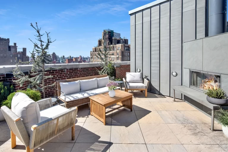 147 Waverly Place, PH New York, New York, 10014, United States.